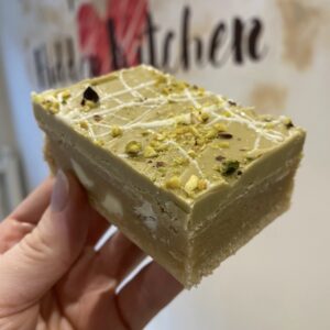 Pistachio Blondie