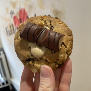 Bueno Stuffed Cookie