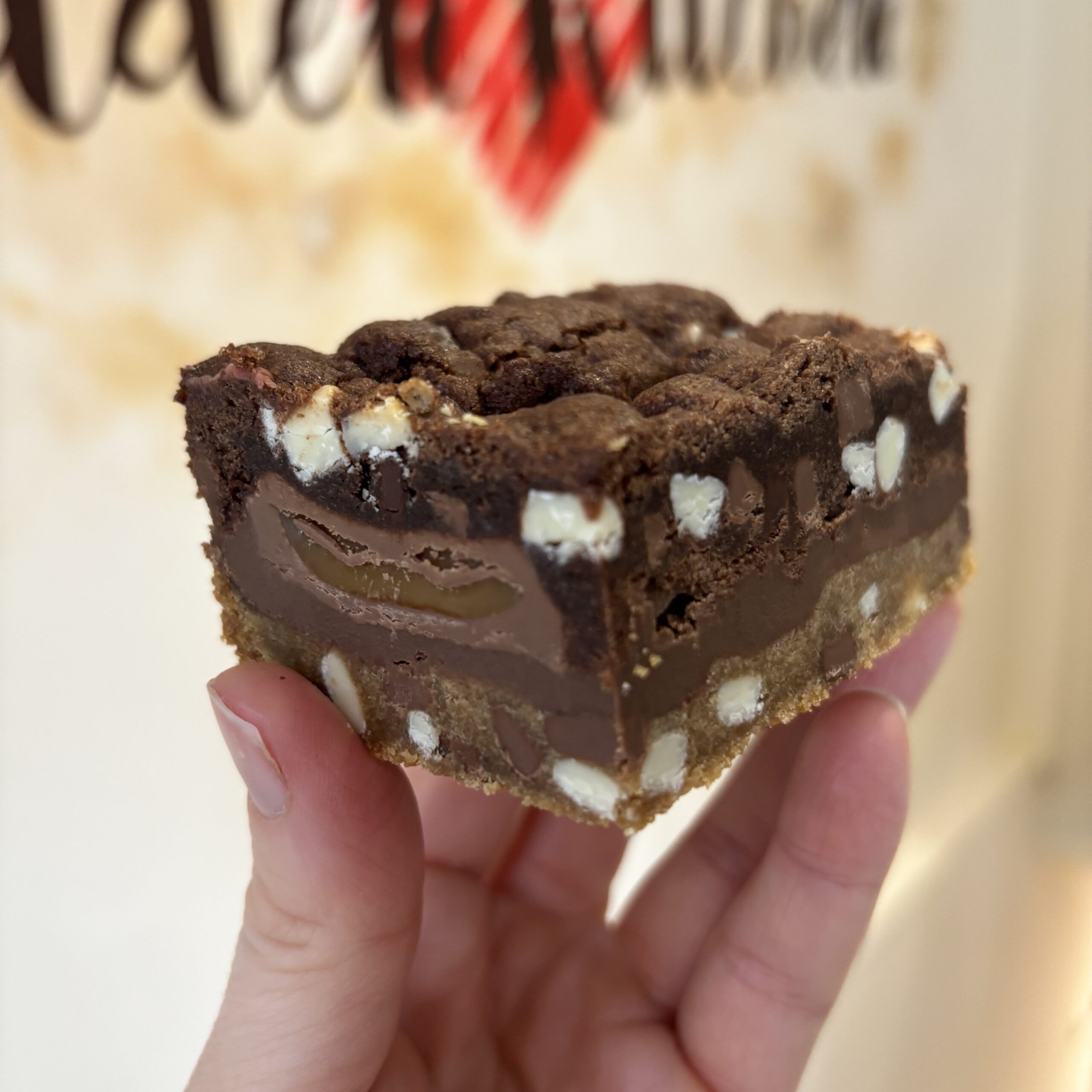 Galaxy Caramel Chocolate Cookie Slice Double Dough - Image 2