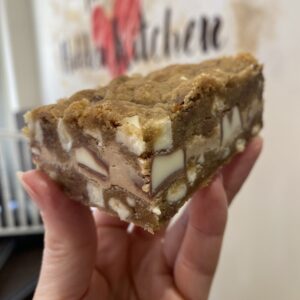 Kinder and White Hazelnut Cookie Slice