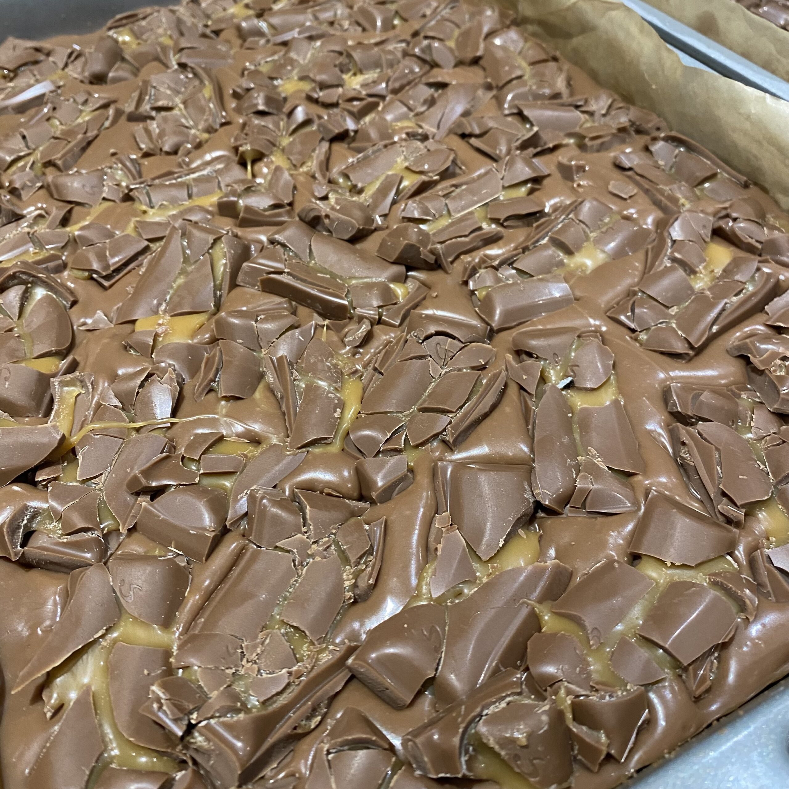 Galaxy Caramel Brownie - Image 3