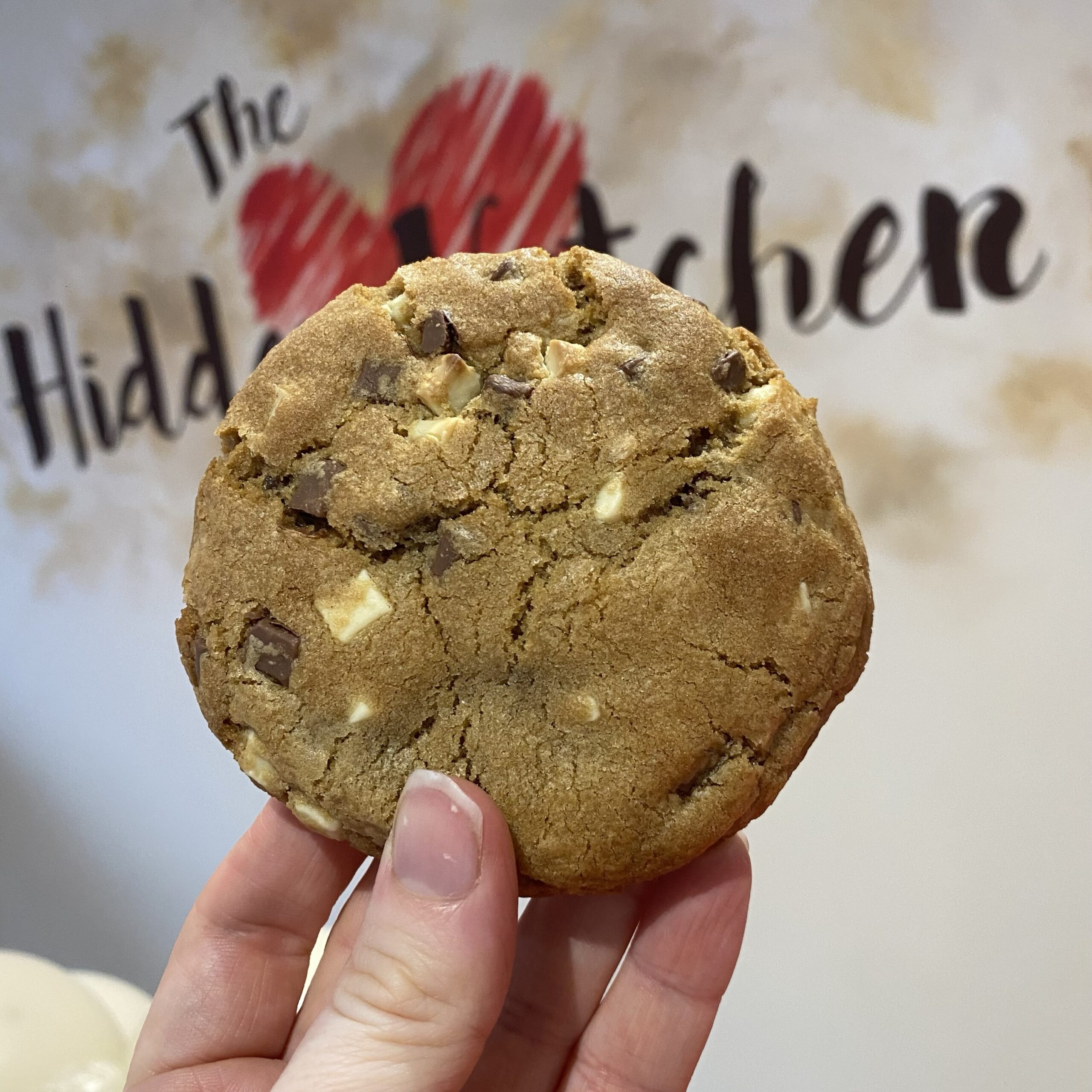 Chunky Milk & White Chocolate Cookie