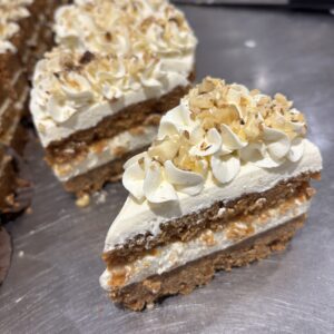 Vanilla Carrot Cake Cheesecake with Biscoff Base