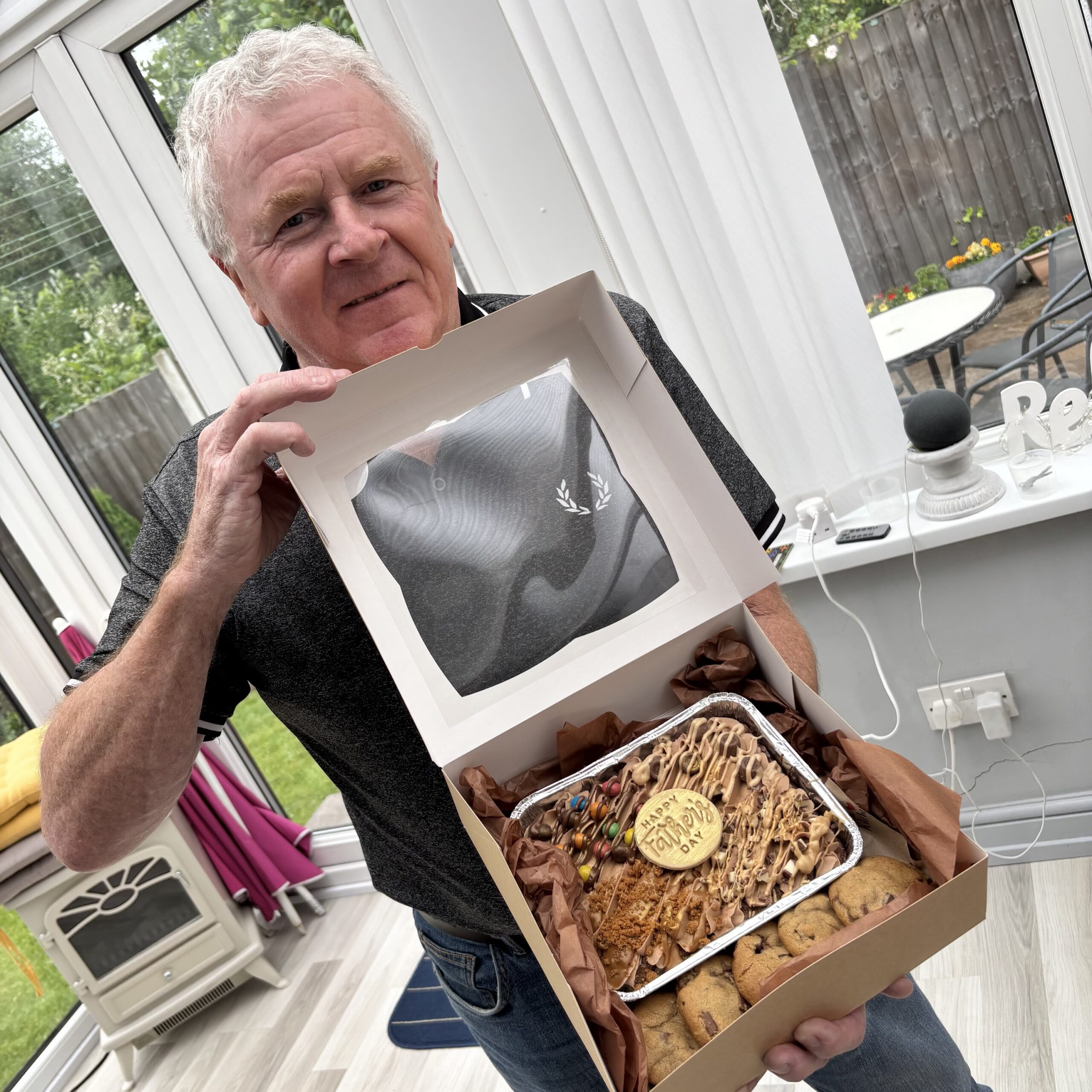 Large Loaded Brownie & Cookie Box Fathers Day - Image 3